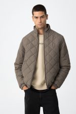 Casaco acolchoado regular fit