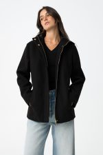 Casaco curto regular fit