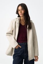 Casaco curto regular fit
