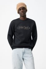 Sweatshirt com gola redonda