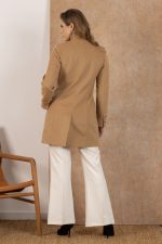 Casaco elegante em tom camel - Image 3