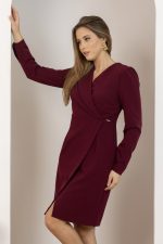 Vestido com design cruzado