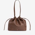 Bolsa castanha efeito saco