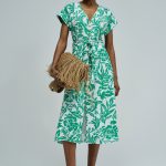 VESTIDO COM PADRÃO FLORAL