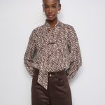 CAMISA ANIMAL PRINT COM LAÇO