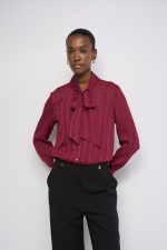 CAMISA COM LAÇO