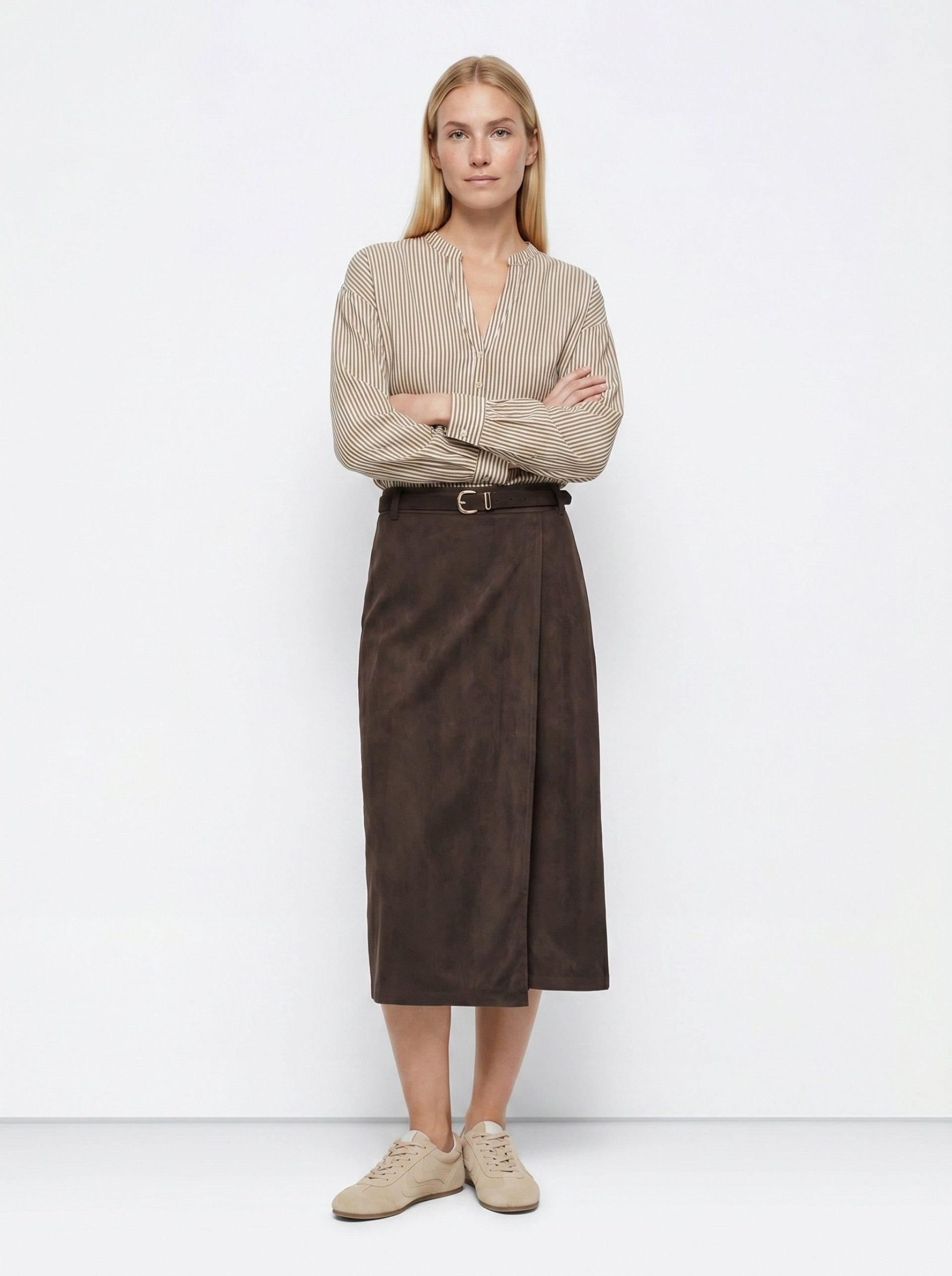 4 Saia de cor chocolate - Image 1