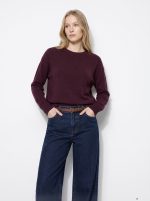 Camisola de cor vinho