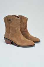BOTAS EM CAMURÇA - Image 2